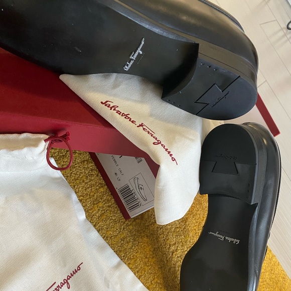 ❤️‍🔥offer now❤️‍🔥 🏃‍♂️Salvatore Ferragamo shoes🏃‍♂️ ❤️‍🔥sale❤️‍🔥 - Picture 3 of 3